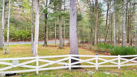 159 Fox Rd, Dingmans Ferry, PA 18328 photo 5