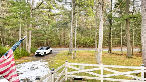 159 Fox Rd, Dingmans Ferry, PA 18328 photo 6