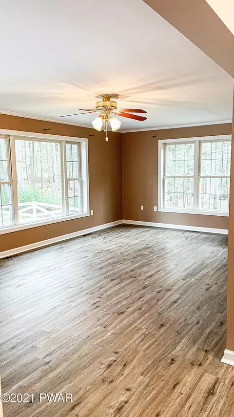 159 Fox Rd, Dingmans Ferry, PA 18328 photo 9