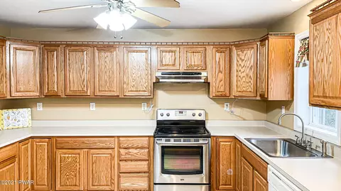 159 Fox Rd, Dingmans Ferry, PA 18328 photo 17