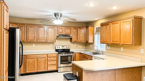 159 Fox Rd, Dingmans Ferry, PA 18328 photo 16