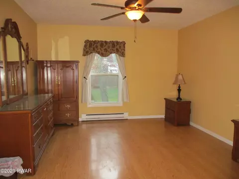 2273 Walnut Trl, Bushkill, PA 18324 photo 12