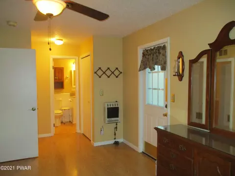 2273 Walnut Trl, Bushkill, PA 18324 photo 14