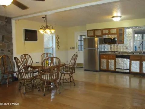 2273 Walnut Trl, Bushkill, PA 18324 photo 7