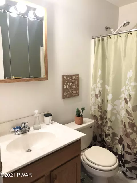 179 Spring Dr, Dingmans Ferry, PA 18328 photo 12