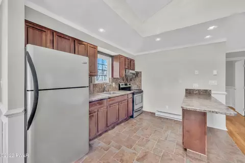 135 Spring Dr, Dingmans Ferry, PA 18328 photo 15