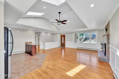 135 Spring Dr, Dingmans Ferry, PA 18328 photo 14