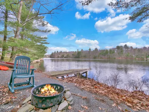 124 E Lake Dr, Dingmans Ferry, PA 18328 photo 31