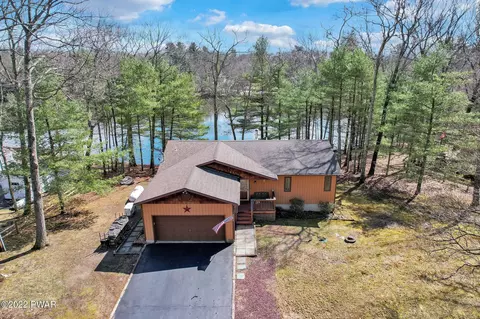 124 E Lake Dr, Dingmans Ferry, PA 18328 photo 2