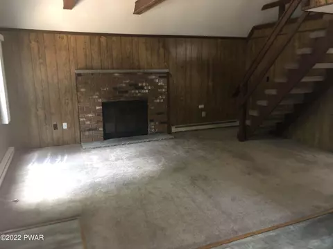 228 Westfall Dr, Dingmans Ferry, PA 18328 photo 3