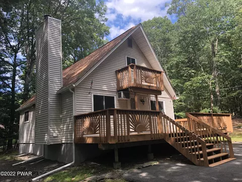 228 Westfall Dr, Dingmans Ferry, PA 18328 photo 16