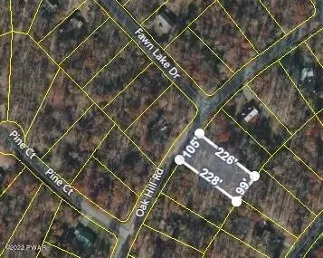 36 Oak Hill Rd, Hawley, PA 18428