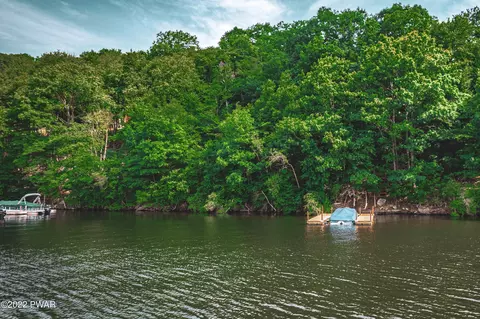 Lakeshore Drive, Lake Ariel, PA 18436