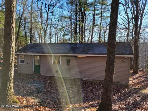175 Cypress Rd, Dingmans Ferry, PA 18328 photo 2