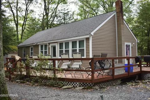 237 Brewster Rd, Dingmans Ferry, PA 18328 photo 1
