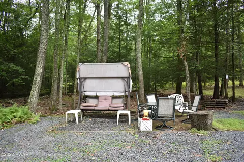 237 Brewster Rd, Dingmans Ferry, PA 18328 photo 17