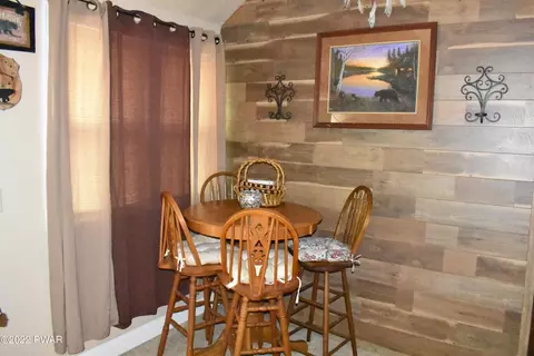 237 Brewster Rd, Dingmans Ferry, PA 18328 photo 6