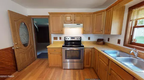 2186 Spring Rd, Dingmans Ferry, PA 18328 photo 8