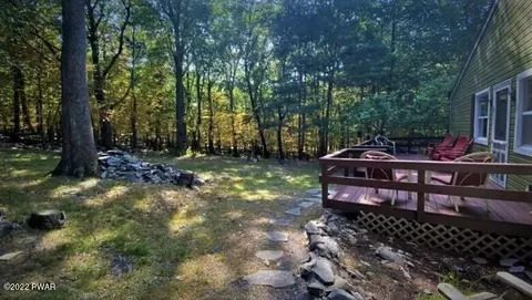 1055 E Deer Run, Bushkill, PA 18324 photo 31