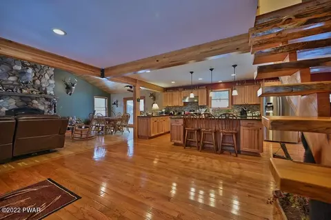 141 Split Rock Rd, Newfoundland, PA 18445 photo 27