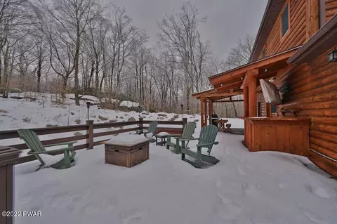 141 Split Rock Rd, Newfoundland, PA 18445 photo 12