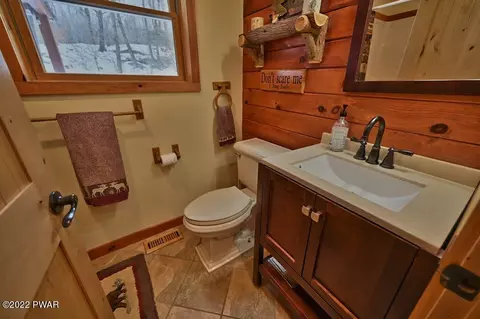 141 Split Rock Rd, Newfoundland, PA 18445 photo 58