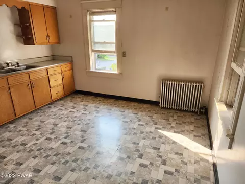 130 Morse Ave, Simpson, PA 18407 photo 7