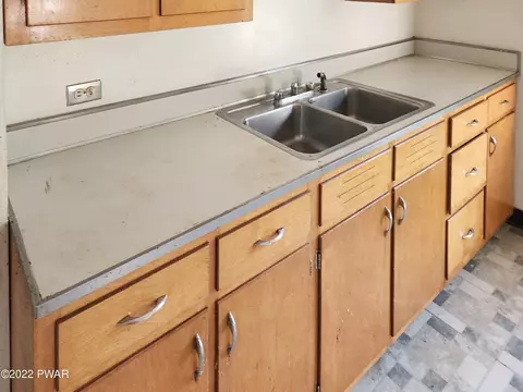 130 Morse Ave, Simpson, PA 18407 photo 8