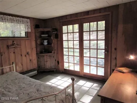 112 Brookside Dr, Dingmans Ferry, PA 18328 photo 20