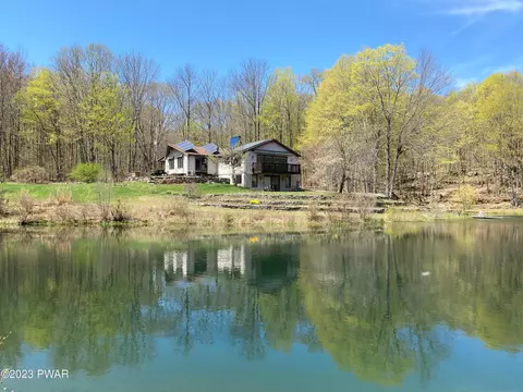 45 Spring House Ln, Equinunk, PA 18417