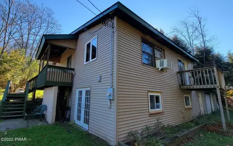 518 Brook Rd, Honesdale, PA 18431