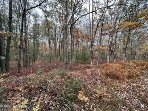 lot7 Whispering Oaks Rd, Greeley, PA 18425