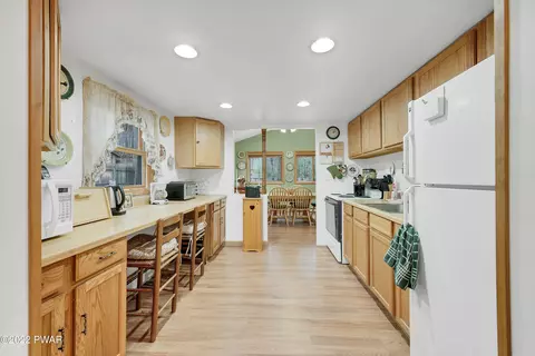 103 Timberwolf Ct, Dingmans Ferry, PA 18328 photo 14