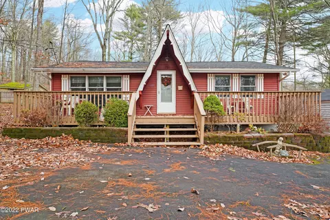 103 Timberwolf Ct, Dingmans Ferry, PA 18328 photo 1