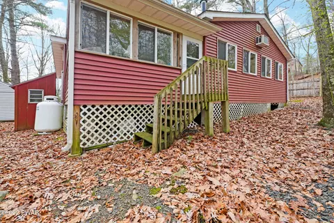 103 Timberwolf Ct, Dingmans Ferry, PA 18328 photo 7