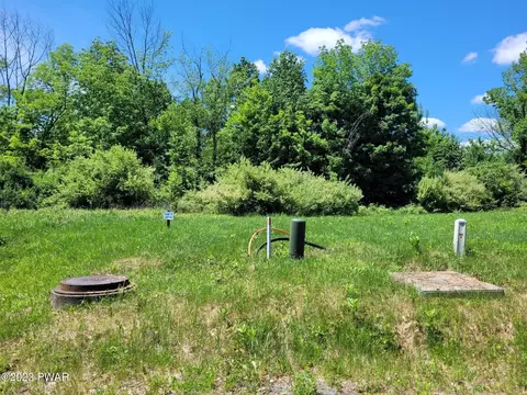 13 Summit View Ct, Honesdale, PA 18431