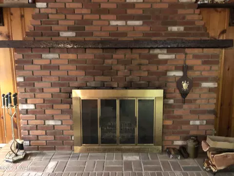 250 Doolan, Dingmans Ferry, PA 18328 photo 7
