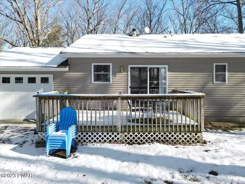 127 Spruce Rd, Tafton, PA 18464 photo 32