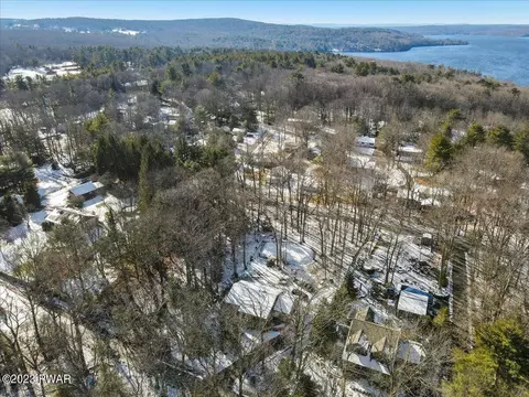 127 Spruce Rd, Tafton, PA 18464 photo 45