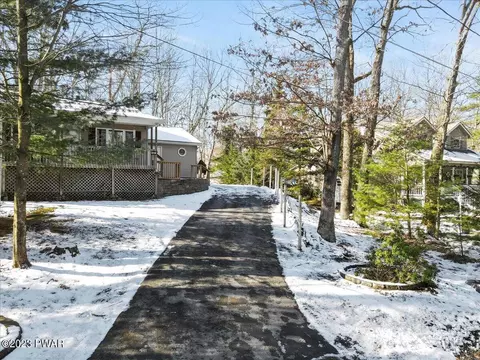 127 Spruce Rd, Tafton, PA 18464 photo 35