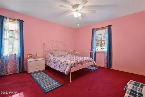 127 Spruce Rd, Tafton, PA 18464 photo 13