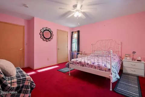 127 Spruce Rd, Tafton, PA 18464 photo 14