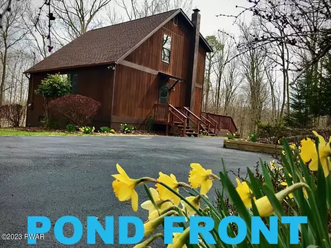 145 Wild Meadow Dr, Milford, PA 18337