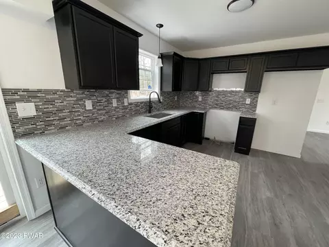 111 Nuthatch Ln, Bushkill, PA 18324 photo 9