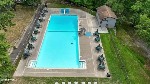 111 Nuthatch Ln, Bushkill, PA 18324 photo 32