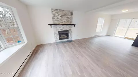 111 Nuthatch Ln, Bushkill, PA 18324 photo 7