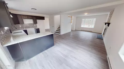 111 Nuthatch Ln, Bushkill, PA 18324 photo 12