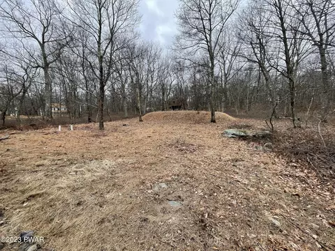 111 Nuthatch Ln, Bushkill, PA 18324 photo 6
