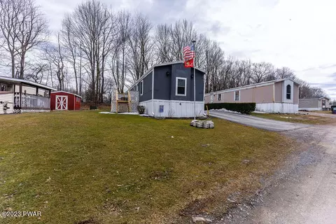 4 Evergreen Park, Jefferson Township, PA 18436