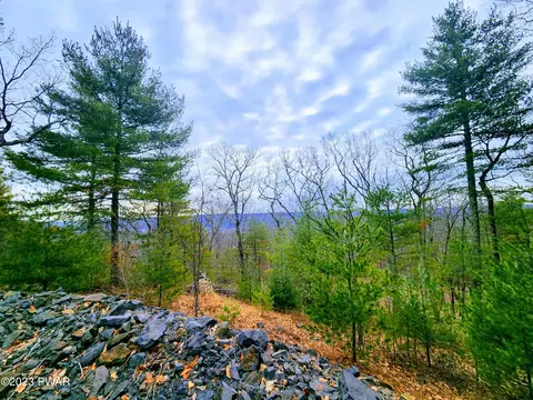 lot34 Valley View Ct, Milford, PA 18337